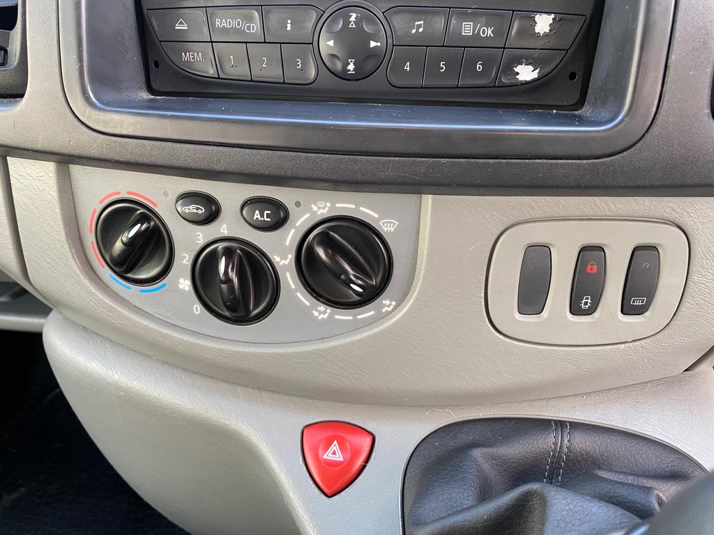 Used Vauxhall Vivaro 2011 for sale - 77397269: Photo 35