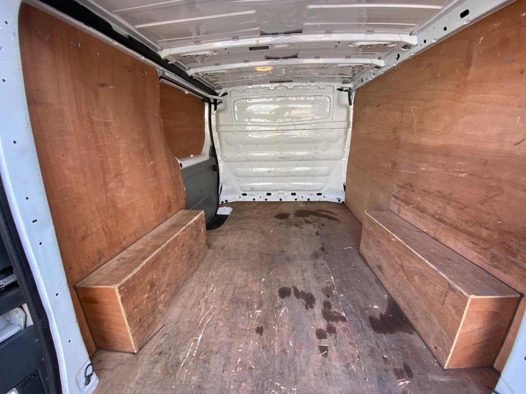 Used Vauxhall Vivaro 2011 for sale - 77397269: Photo 44