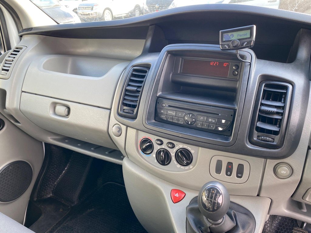 Used Vauxhall Vivaro 2011 for sale - 77397269: Photo 8