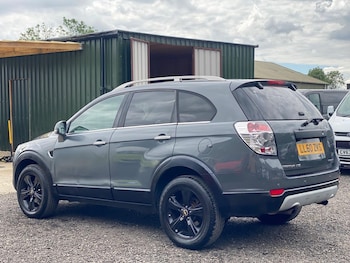 Used Chevrolet Captiva 2011 for sale - 79077490: Photo