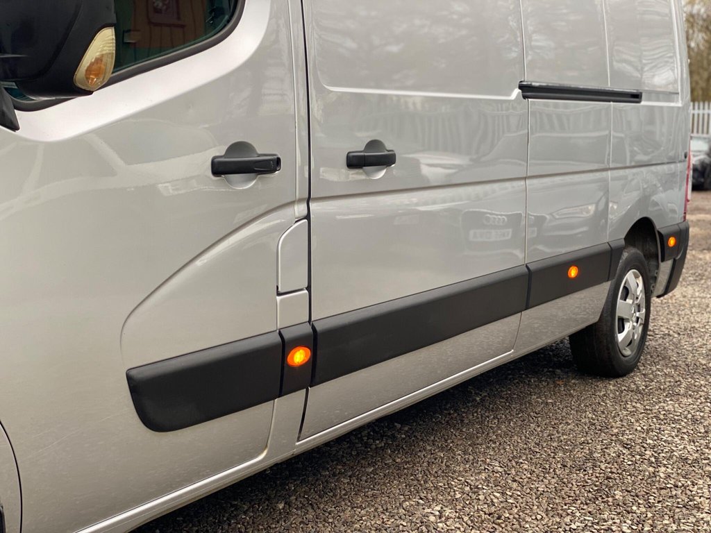 Used Renault Master 2017 for sale - 76740520: Photo 32
