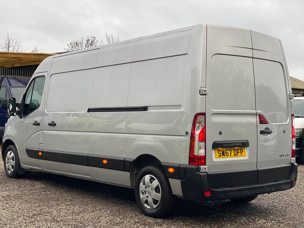 Used Renault Master 2017 for sale - 76740520: Photo 4