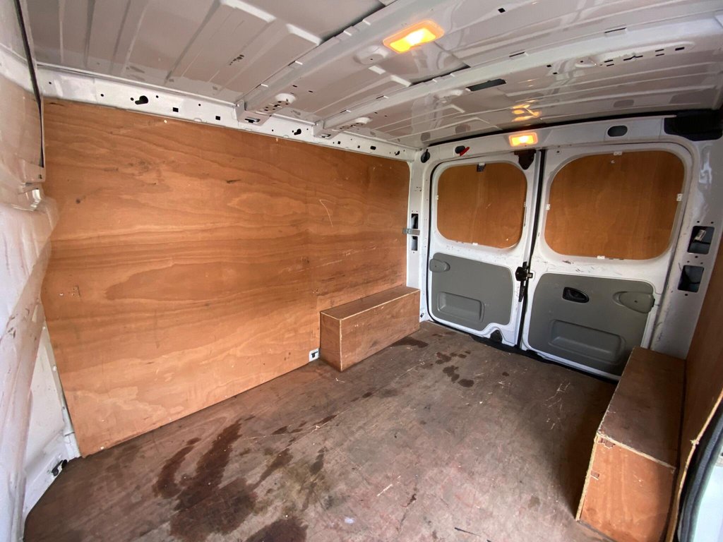 Used Vauxhall Vivaro 2011 for sale - 77748381: Photo 14