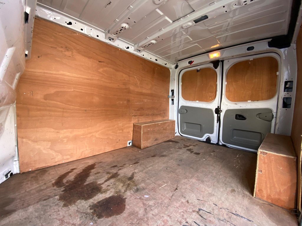 Used Vauxhall Vivaro 2011 for sale - 77748381: Photo 15