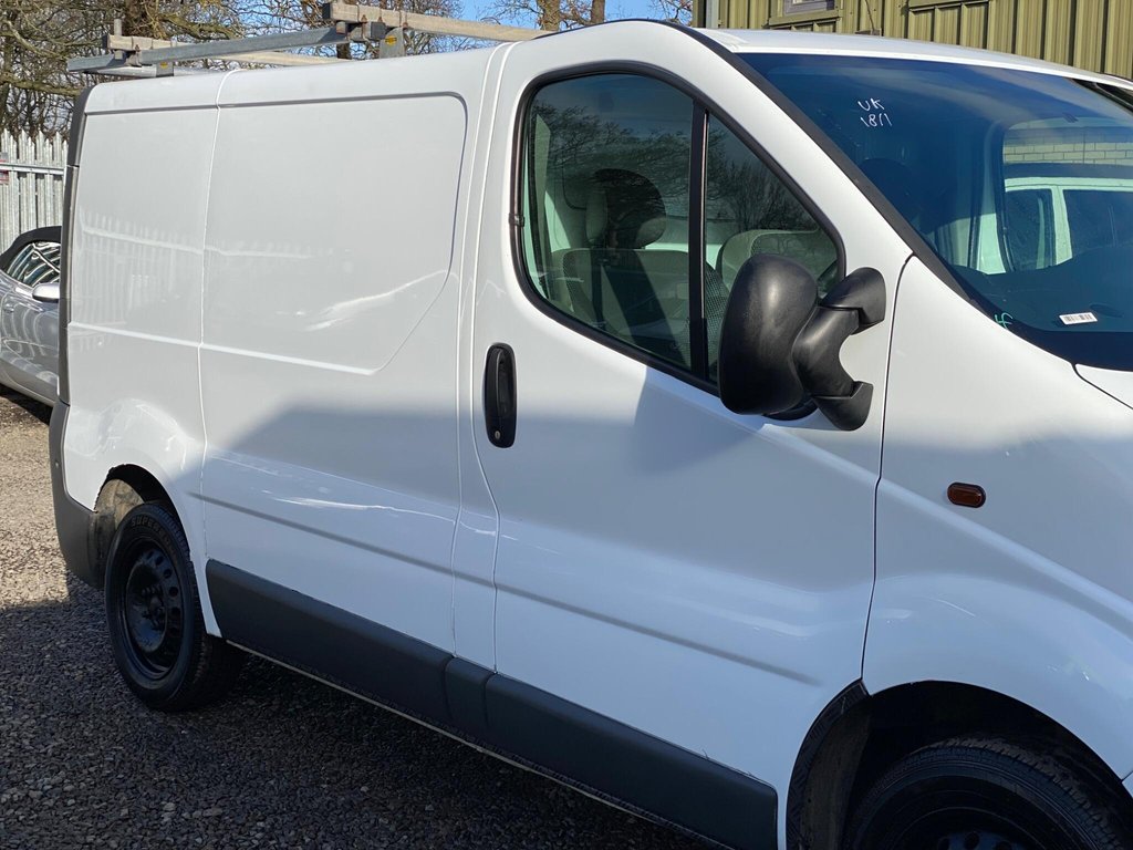 Used Vauxhall Vivaro 2011 for sale - 77748381: Photo 25