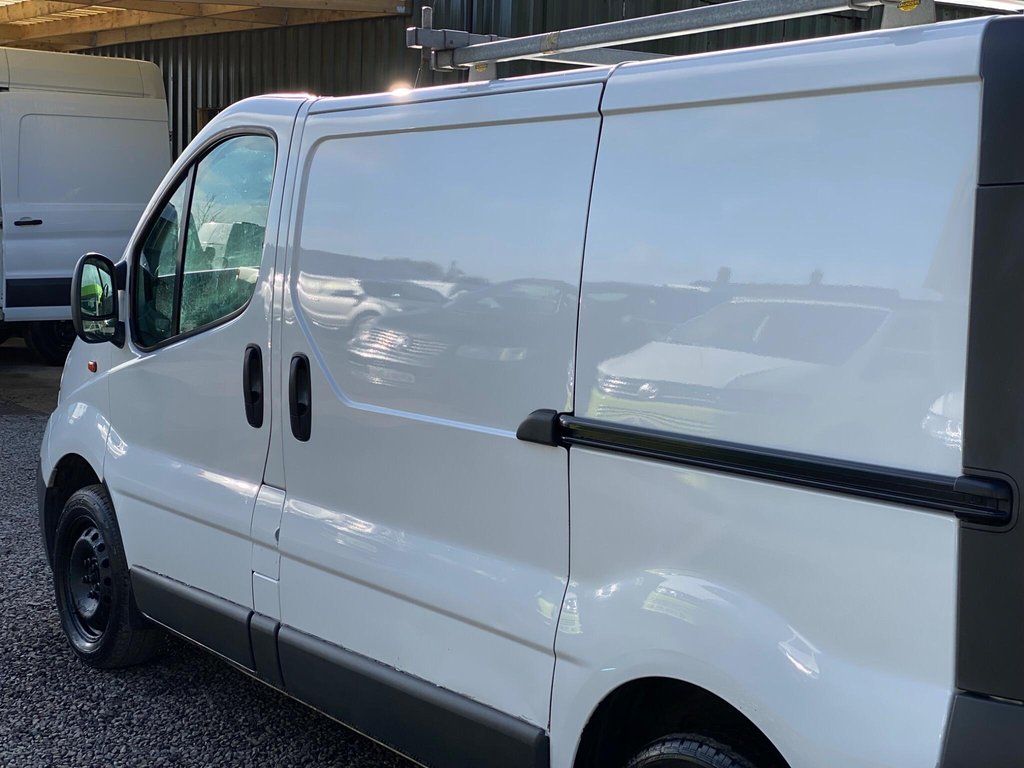 Used Vauxhall Vivaro 2011 for sale - 77748381: Photo 29