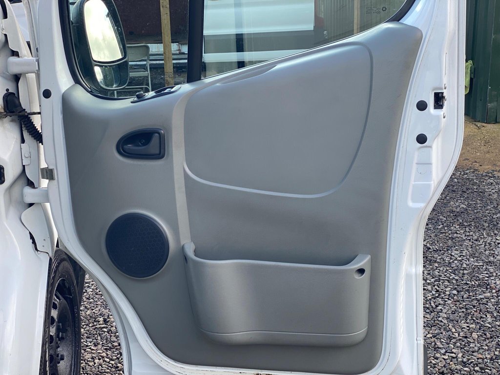 Used Vauxhall Vivaro 2011 for sale - 77748381: Photo 40
