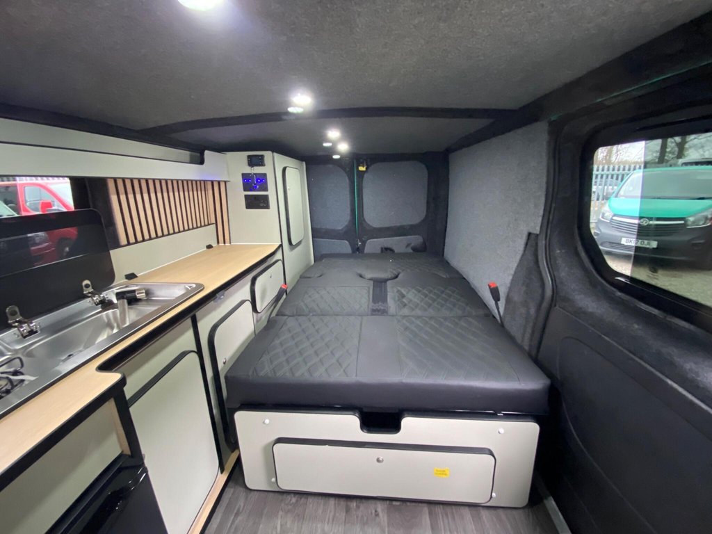 Used Vauxhall Vivaro 2017 for sale - 77710898: Photo 12