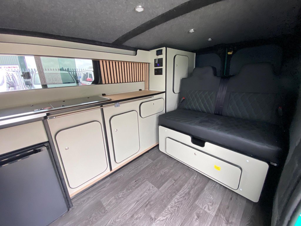 Used Vauxhall Vivaro 2017 for sale - 77710898: Photo 4