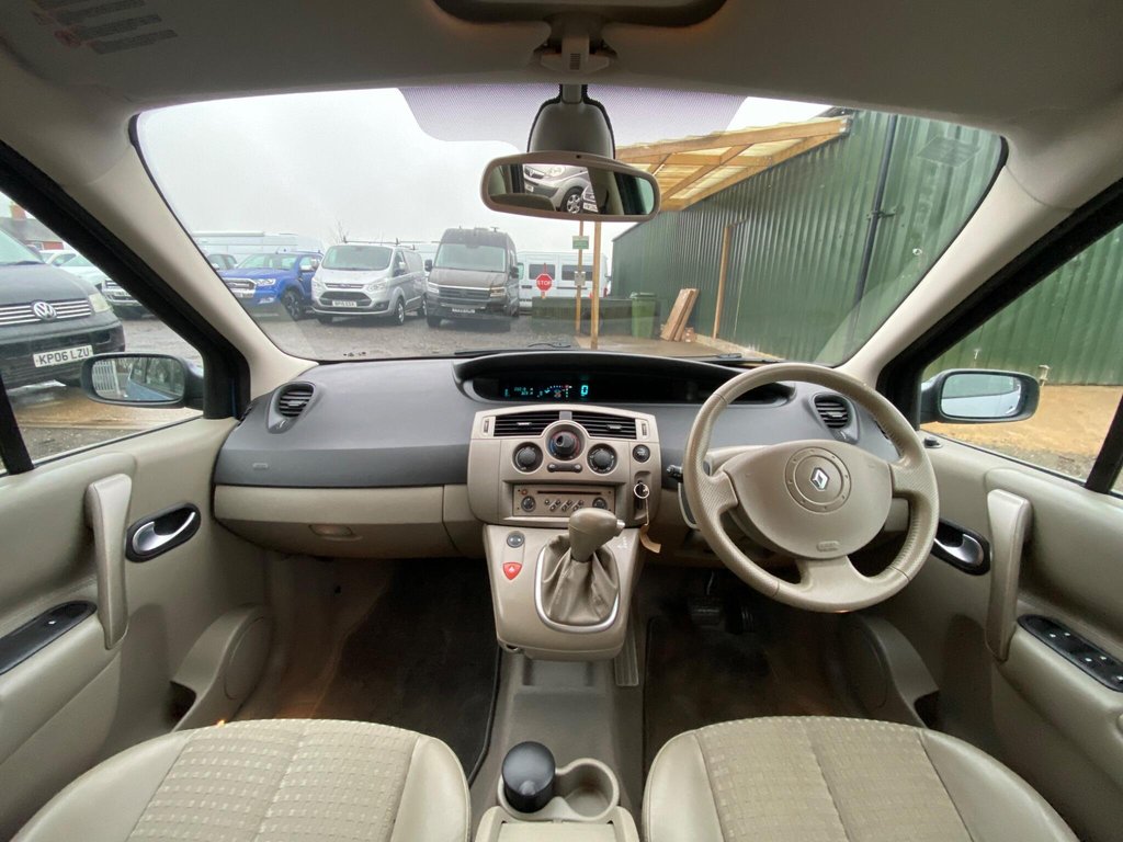 Used Renault Megane 2005 for sale - 77288358: Photo 10