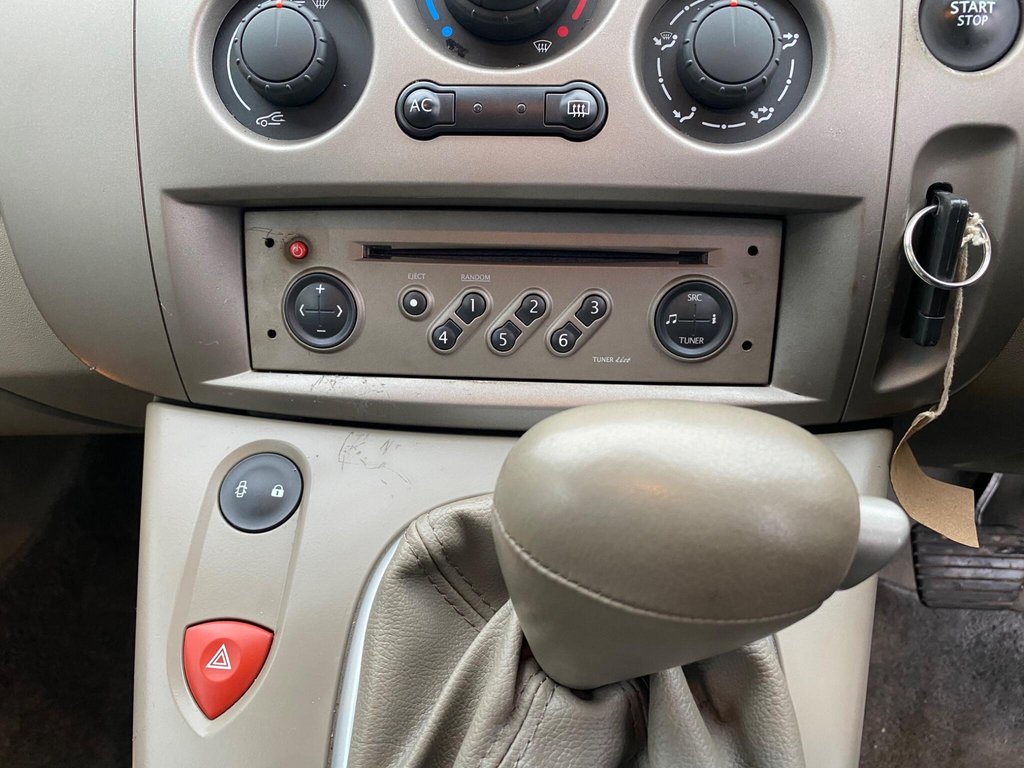 Used Renault Megane 2005 for sale - 77288358: Photo 33