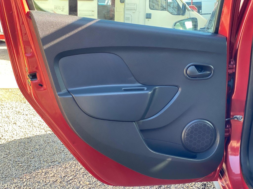 Used Dacia Sandero Stepway 2016 for sale - 78158506: Photo 43