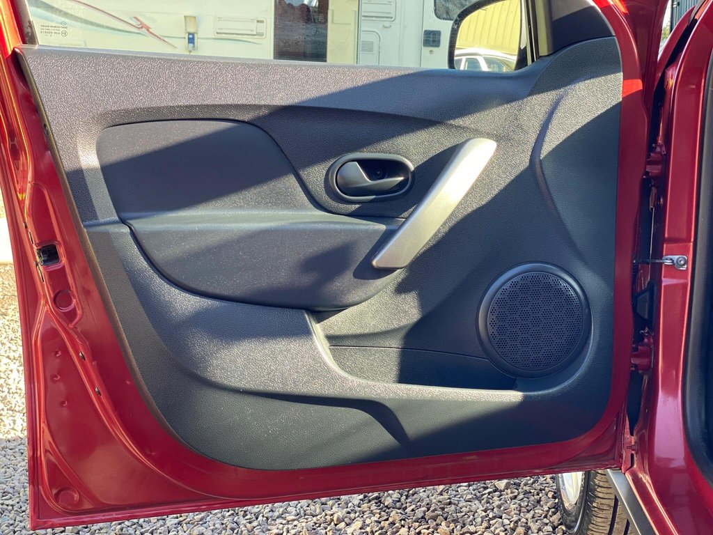 Used Dacia Sandero Stepway 2016 for sale - 78158506: Photo 47