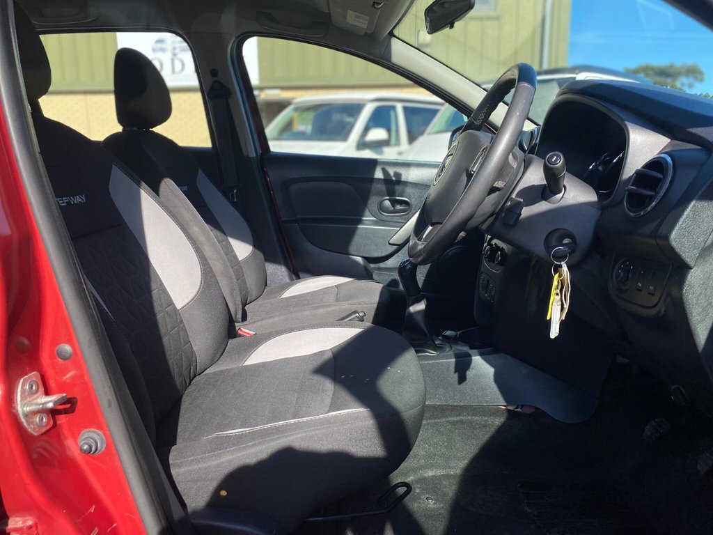 Used Dacia Sandero Stepway 2016 for sale - 78158506: Photo 6