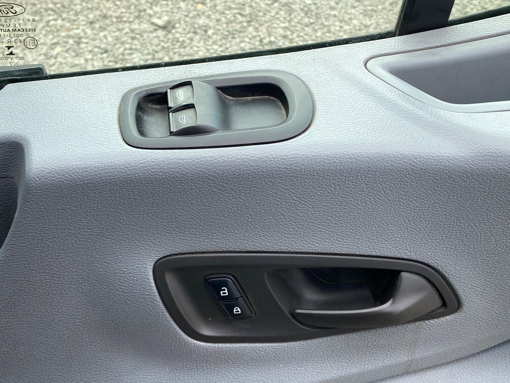 Used Ford Transit 2017 for sale - 77898937: Photo 43