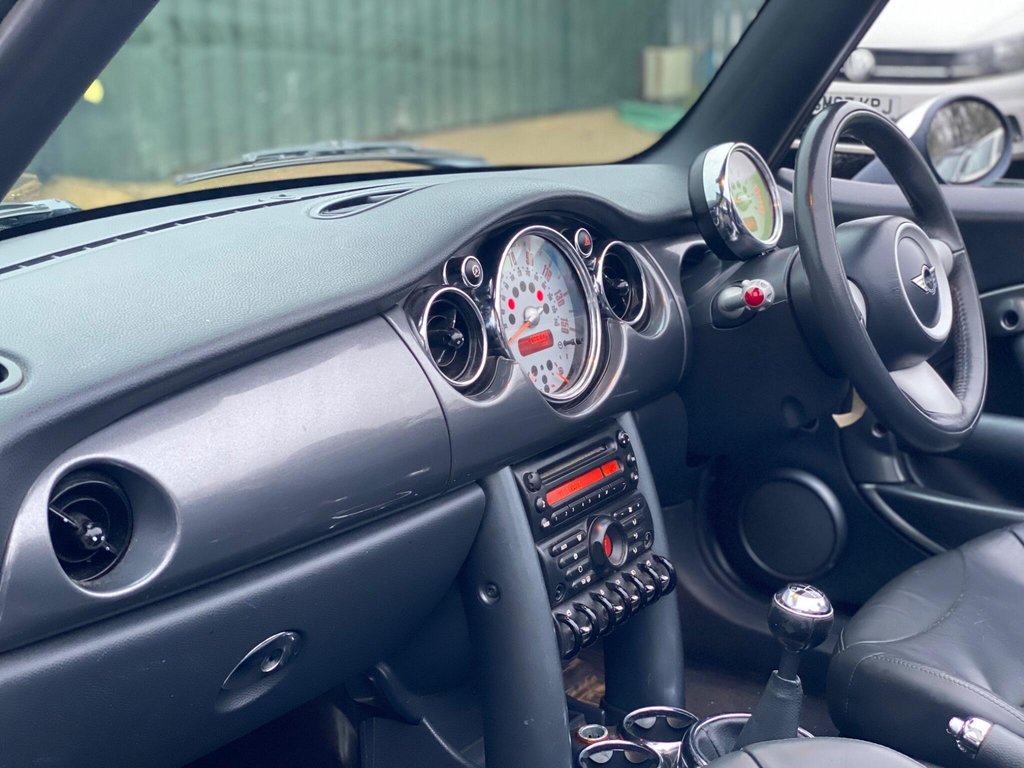 Used MINI Convertible 2006 for sale - 77470523: Photo 50