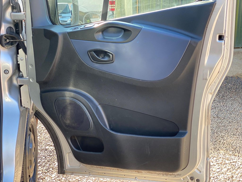 Used Vauxhall Vivaro 2018 for sale - 77780110: Photo 34