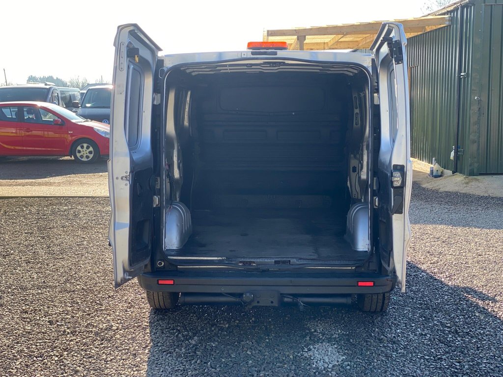 Used Vauxhall Vivaro 2018 for sale - 77780110: Photo 8