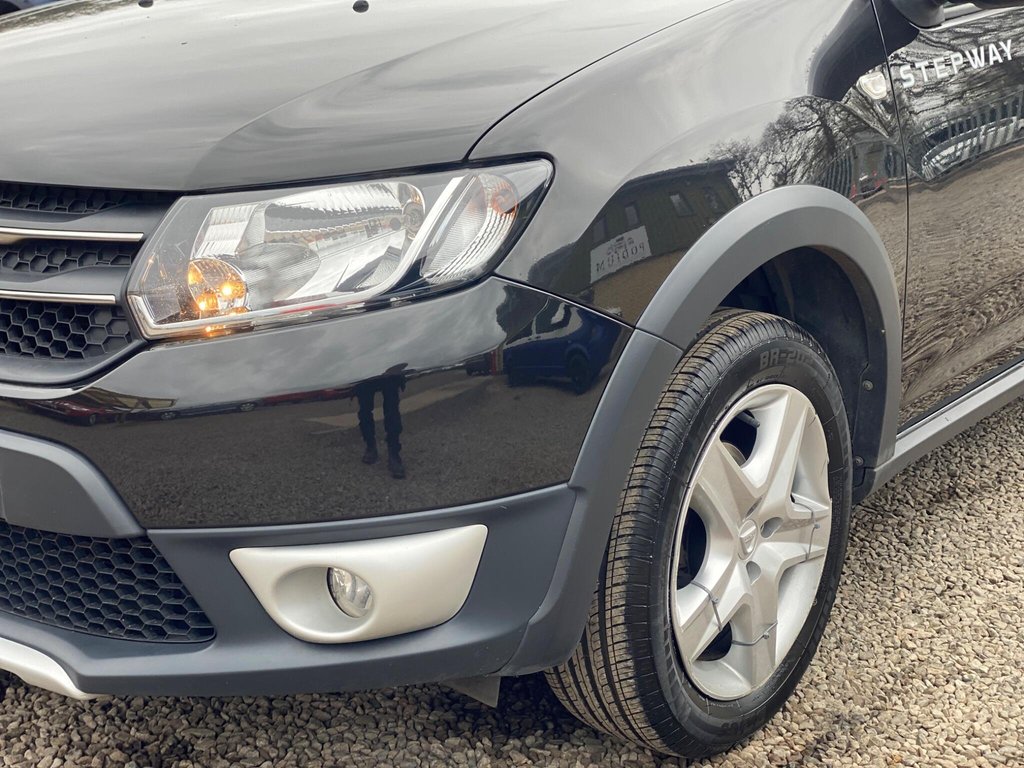 Used Dacia Sandero Stepway 2016 for sale - 78102746: Photo 24