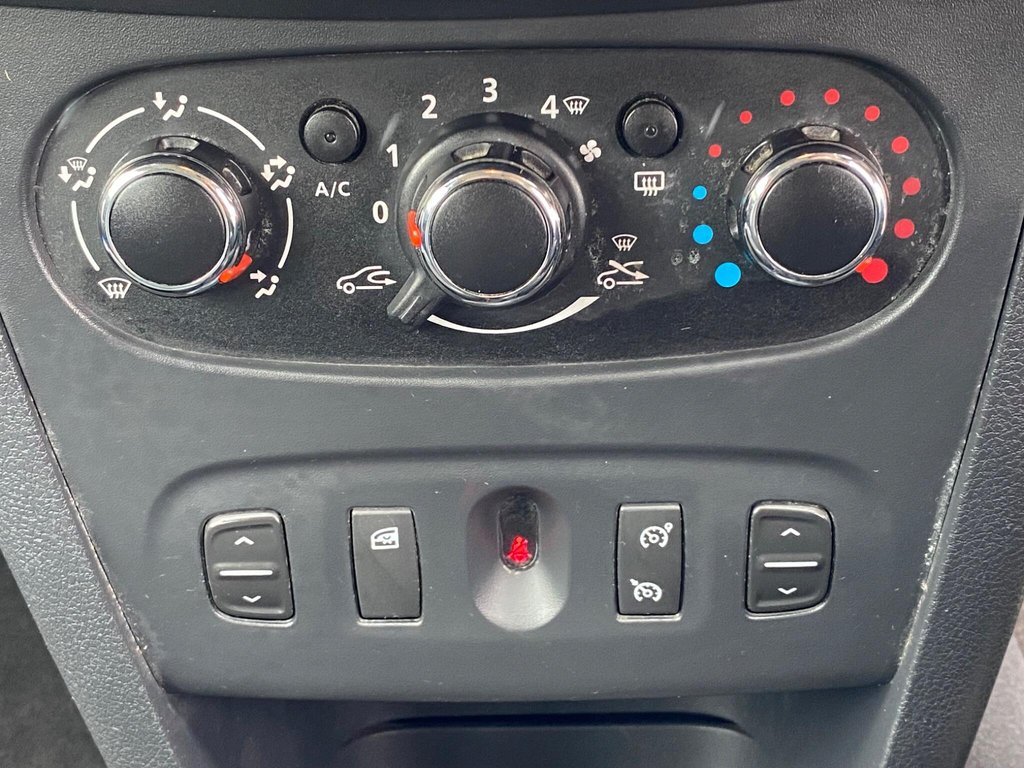 Used Dacia Sandero Stepway 2016 for sale - 78102746: Photo 35