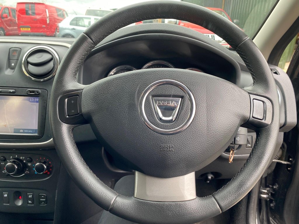 Used Dacia Sandero Stepway 2016 for sale - 78102746: Photo 38