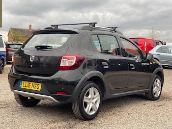 Used Dacia Sandero Stepway 2016 for sale - 78102746: Photo