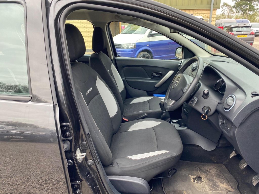 Used Dacia Sandero Stepway 2016 for sale - 78102746: Photo 5