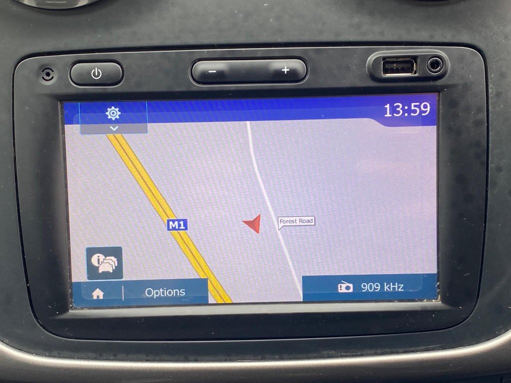 Used Dacia Sandero Stepway 2016 for sale - 78102746: Photo 6