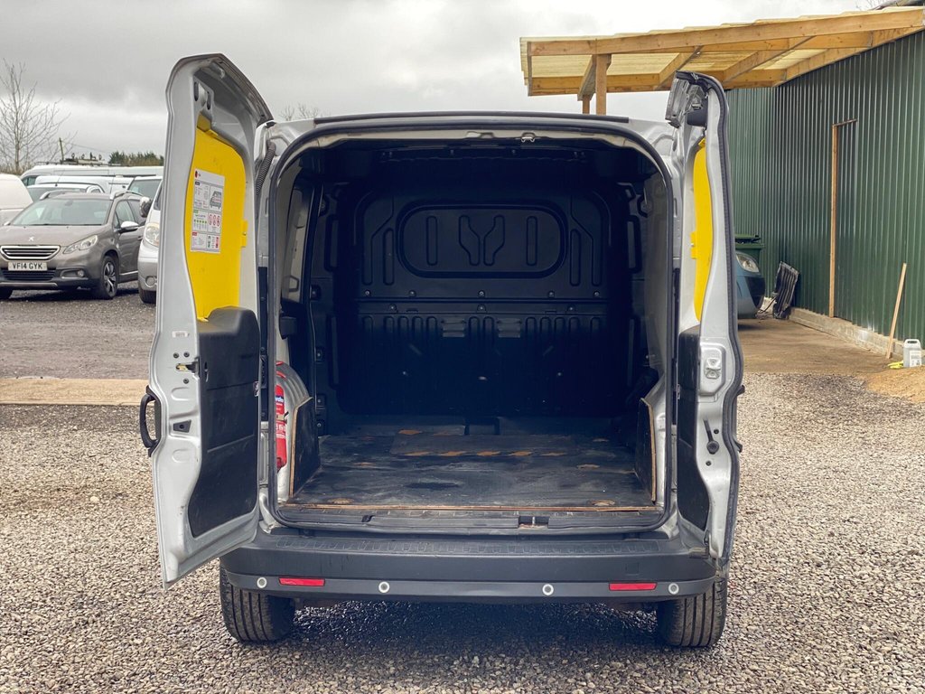 Used Vauxhall Combo 2018 for sale - 77631685: Photo 11