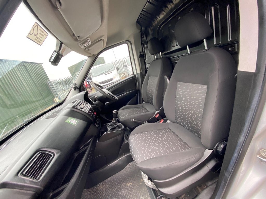 Used Vauxhall Combo 2018 for sale - 77631685: Photo 18