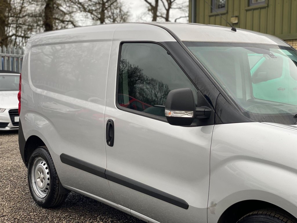 Used Vauxhall Combo 2018 for sale - 77631685: Photo 26