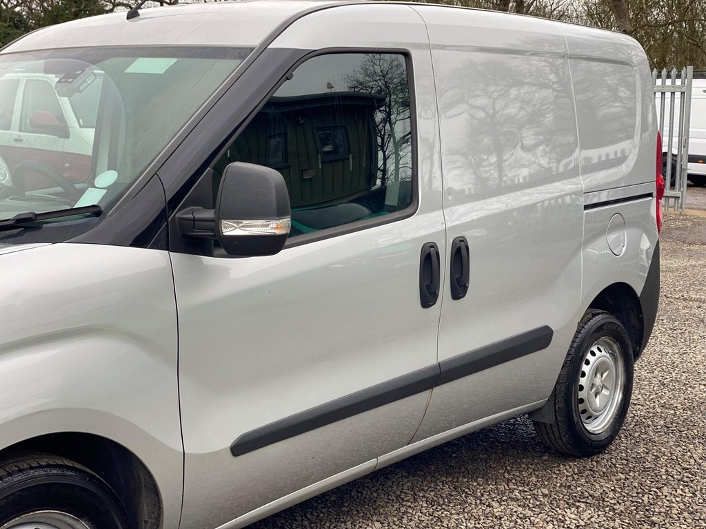 Used Vauxhall Combo 2018 for sale - 77631685: Photo 28