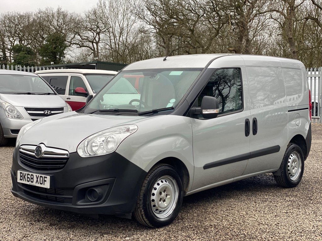 Used Vauxhall Combo 2018 for sale - 77631685: Photo 3
