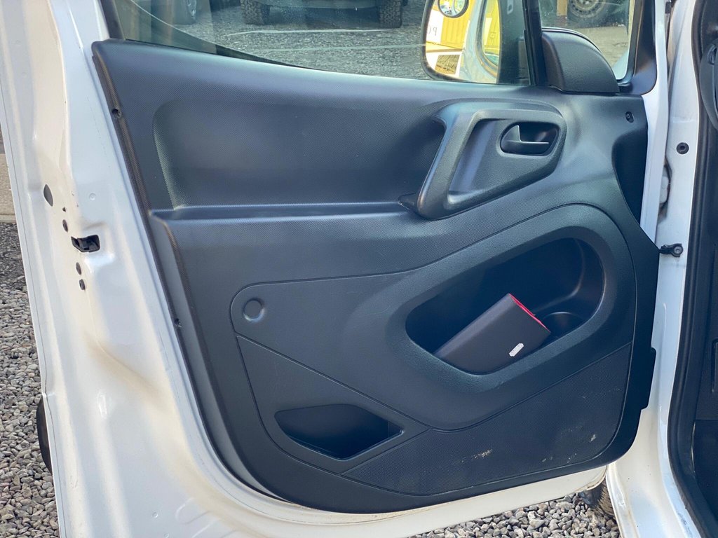 Used Citroen Berlingo 2016 for sale - 77080436: Photo 44