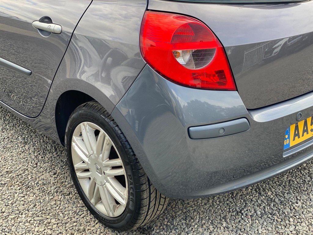 Used Renault Clio 2007 for sale - 76445817: Photo 21