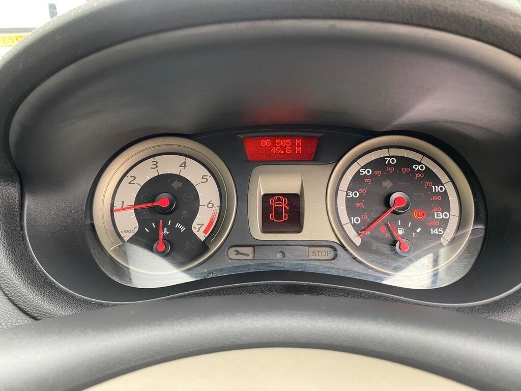Used Renault Clio 2007 for sale - 76445817: Photo 31
