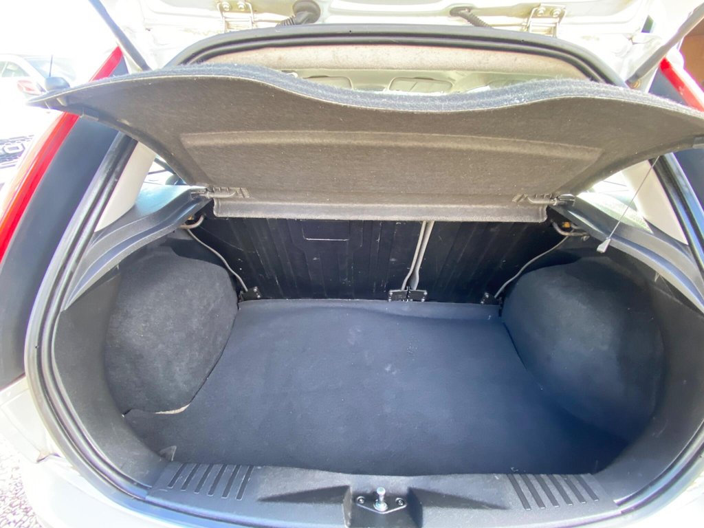 Used Ford Fiesta 2008 for sale - 76439005: Photo 41