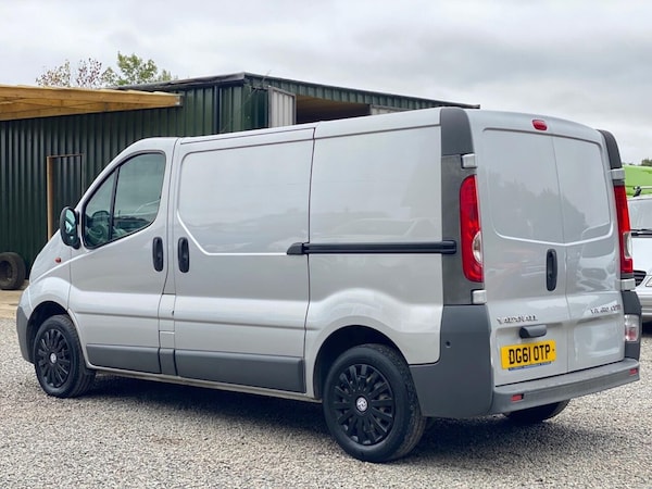 Used Vauxhall Vivaro 2011 for sale - 76229090: Photo 4
