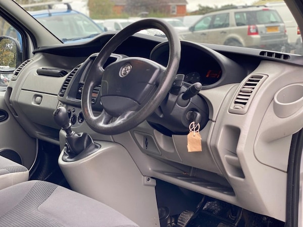 Used Vauxhall Vivaro 2011 for sale - 76229090: Photo 6