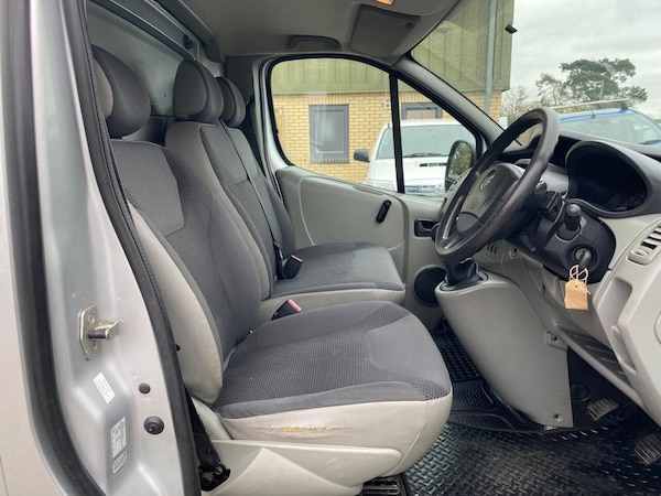 Used Vauxhall Vivaro 2011 for sale - 76229090: Photo 7