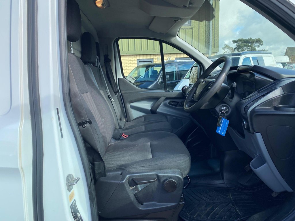 Used Ford Transit Custom 2015 for sale - 77710881: Photo 6