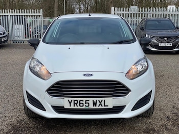 Used Ford Fiesta 2015 for sale - 78299415: Photo