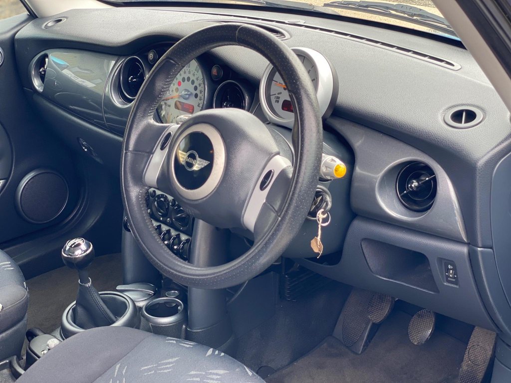 Used MINI Hatch 2005 for sale - 77733915: Photo 8