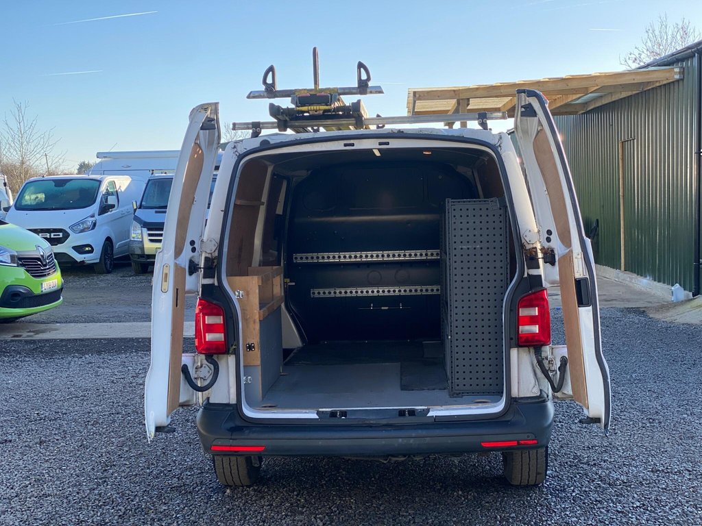 Used Volkswagen Transporter 2016 for sale - 77080575: Photo 10