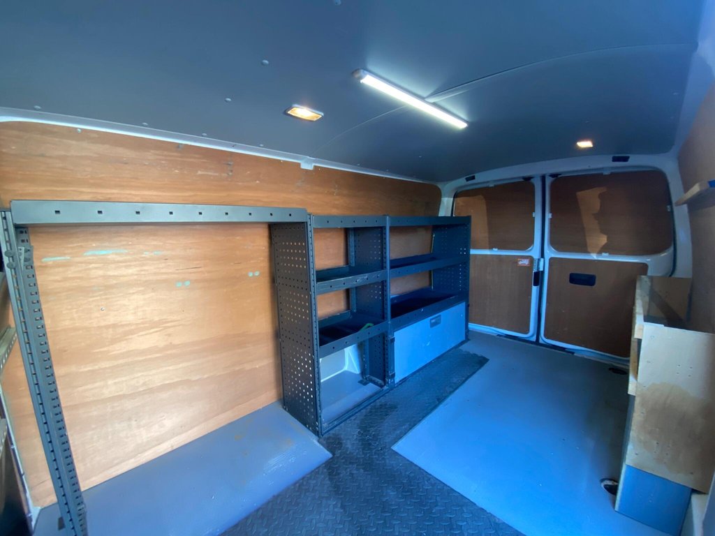 Used Volkswagen Transporter 2016 for sale - 77080575: Photo 14