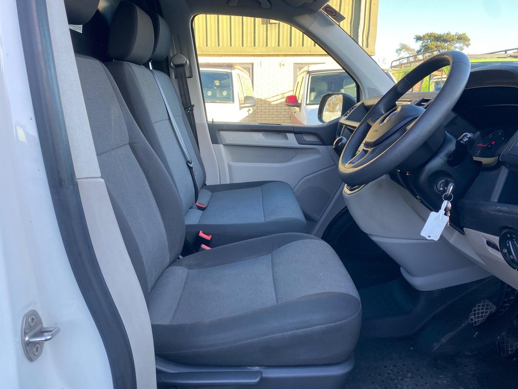 Used Volkswagen Transporter 2016 for sale - 77080575: Photo 33