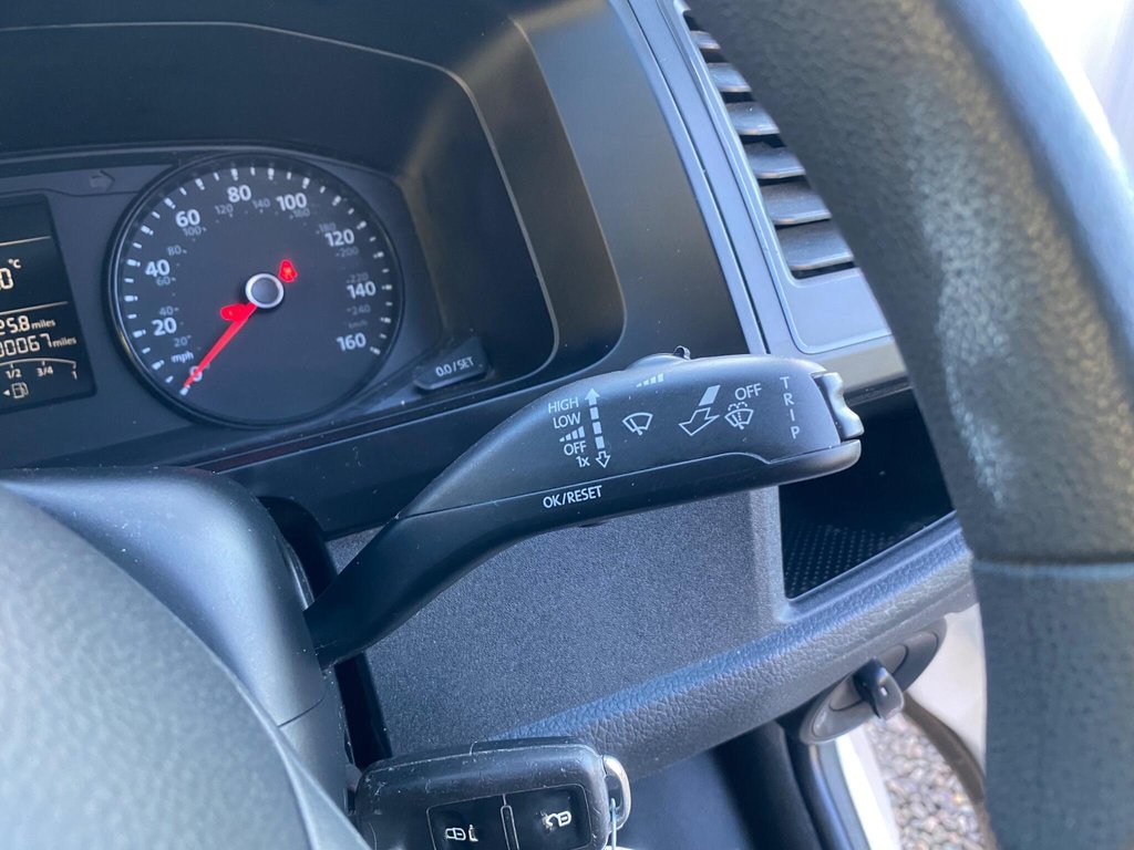 Used Volkswagen Transporter 2016 for sale - 77080575: Photo 38