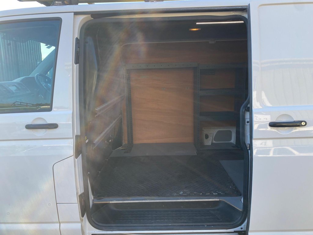 Used Volkswagen Transporter 2016 for sale - 77080575: Photo 47