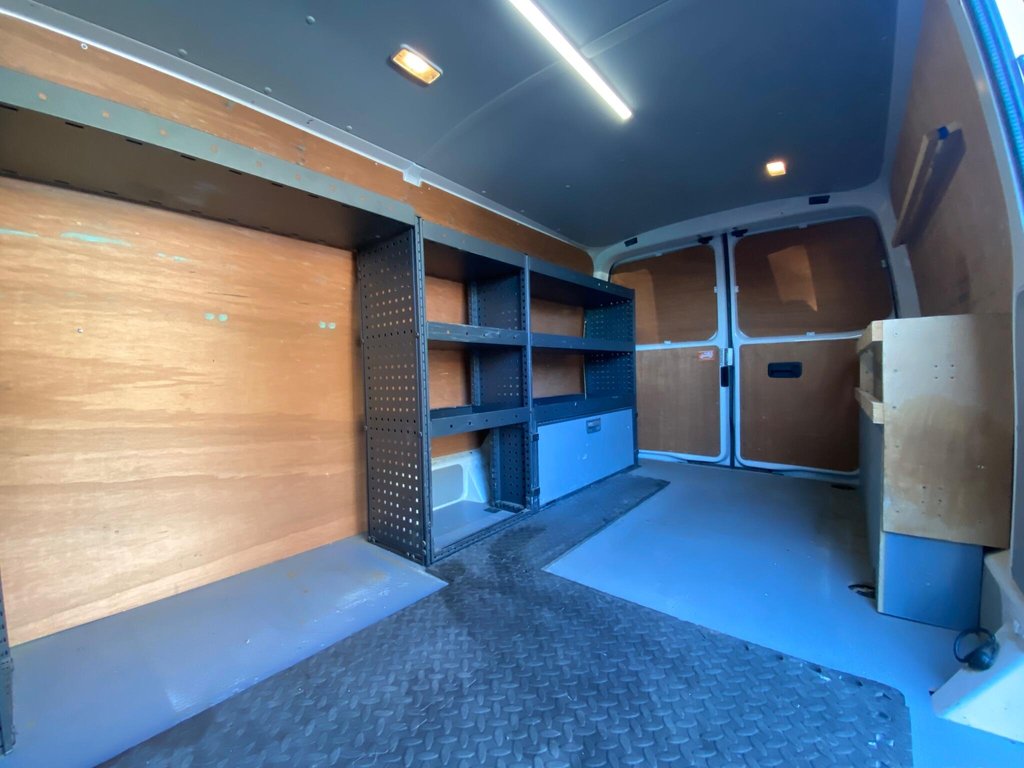 Used Volkswagen Transporter 2016 for sale - 77080575: Photo 49