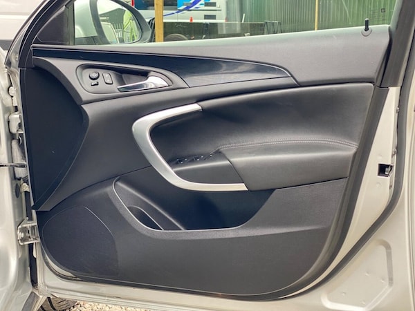Used Vauxhall Insignia 2014 for sale - 76303848: Photo 44